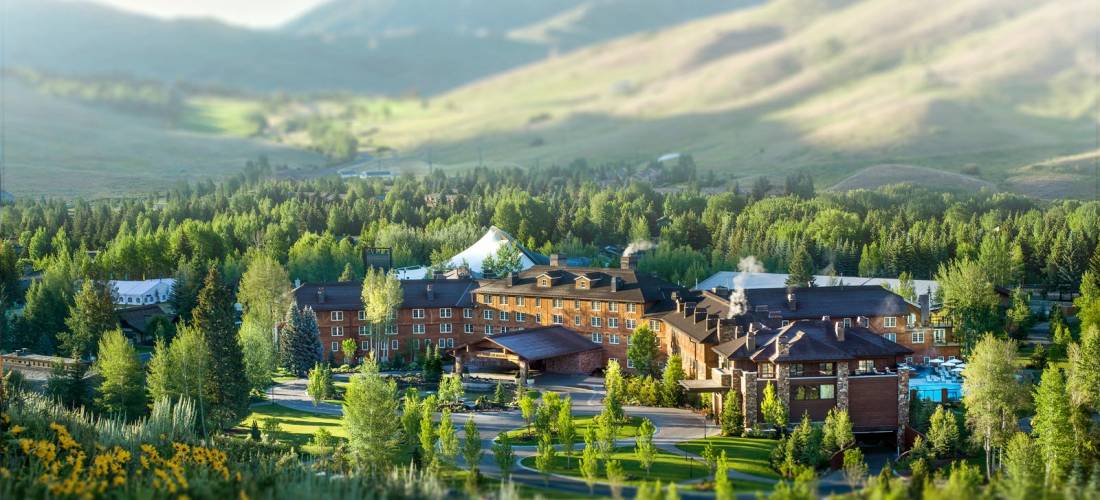 Sun Valley Resort Adira Work and Travel SUA H2B